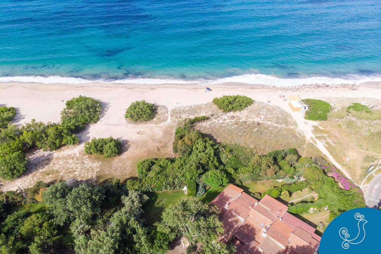 Villa Turchese - Exclusive Dimora On The Beach Geremèas Buitenkant foto